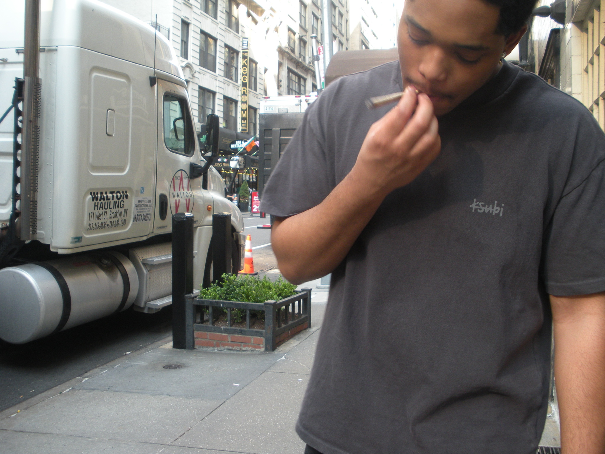 NYC people SUMMER 25 photo